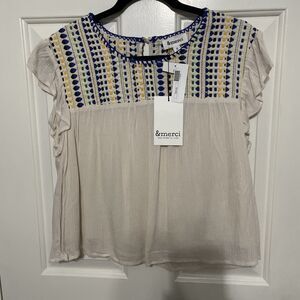 &merci Embroidered Cropped Blouse Shirt Sz S NWT Flutter Sleeve Cream Tan